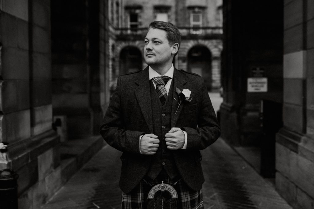 City Chambers Edinburgh Elopement, City Chambers Edinburgh Elopement – Michelle and Steven