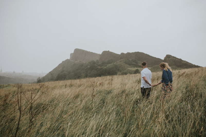 Pre-wedding session Arthur's Seat, Pre-wedding session Arthur’s Seat – Christie and Connor